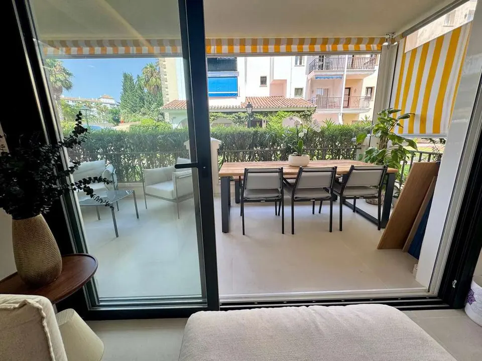 Apartament parterowy w Marbelli — zdjęcie 9 z 16