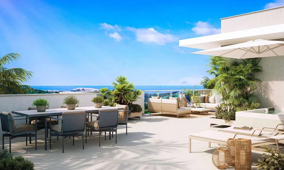 Penthouse z tarasem w Casares — zdjęcie