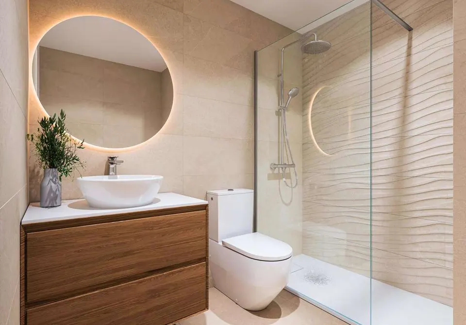 Penthouse z solarium w Esteponie — zdjęcie