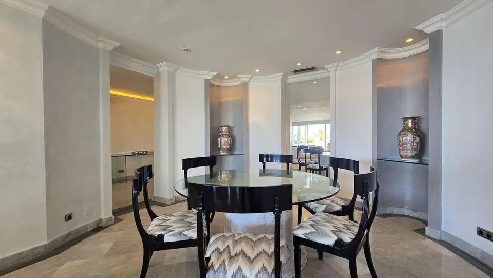 Apartament przy plaży w Marbelli — zdjęcie