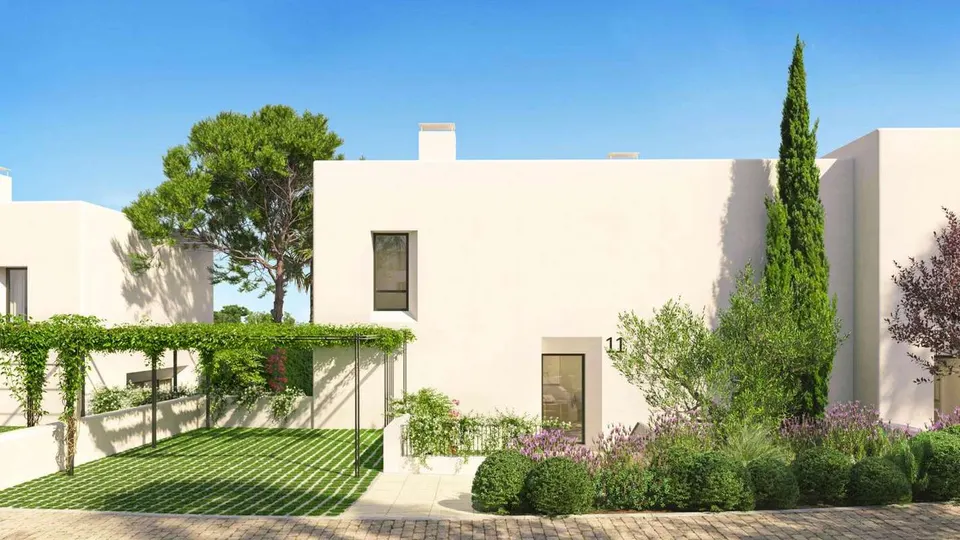 Willa z basenem w Sotogrande — zdjęcie