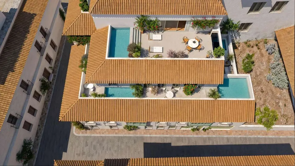 Apartament z basenem w Esteponie — zdjęcie