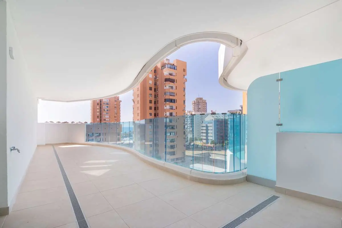 Apartament z tarasem w Fuengiroli