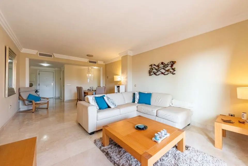 Apartament naturalne światło w Benahavís — zdjęcie
