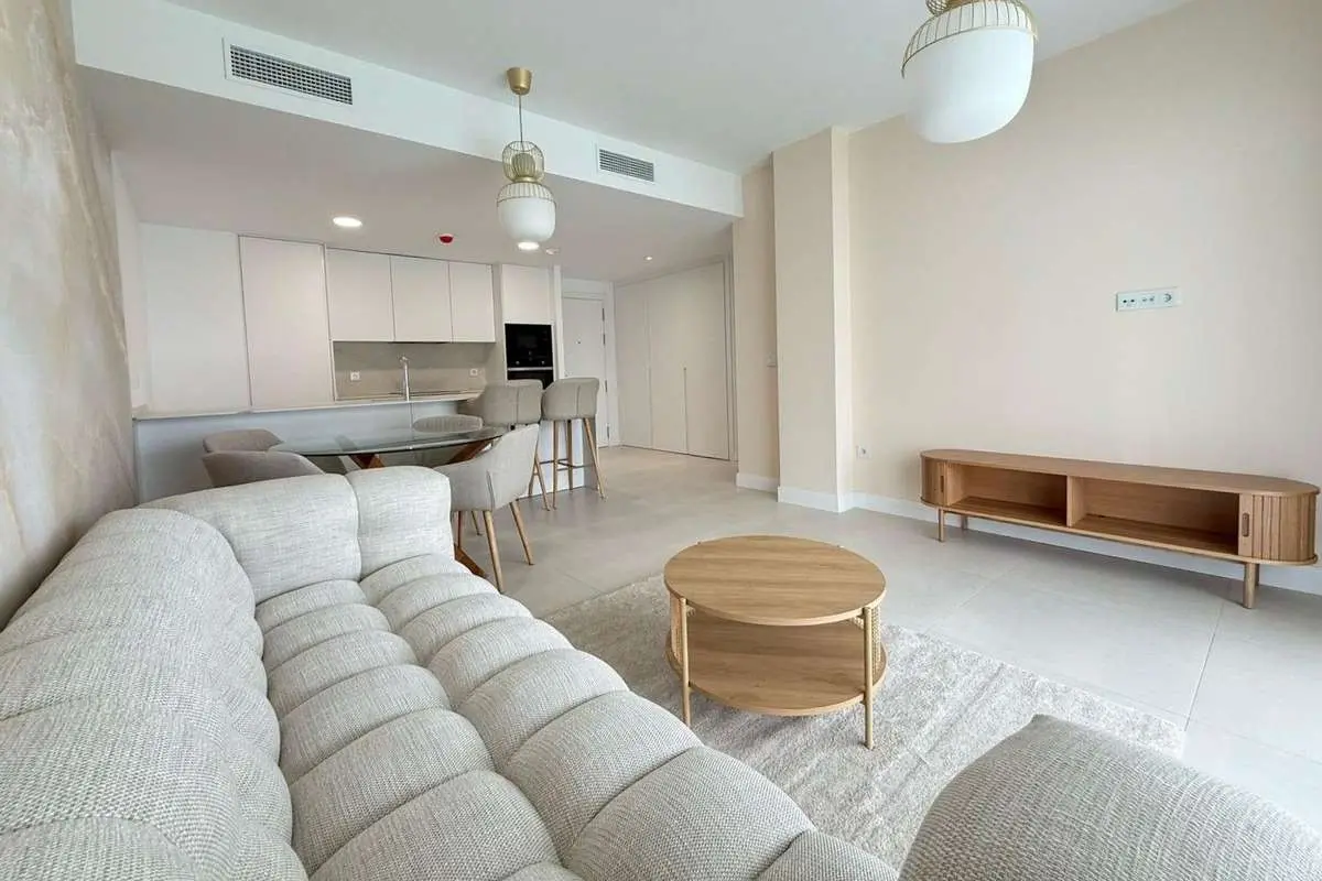 Apartament z ogrodem w Fuengiroli