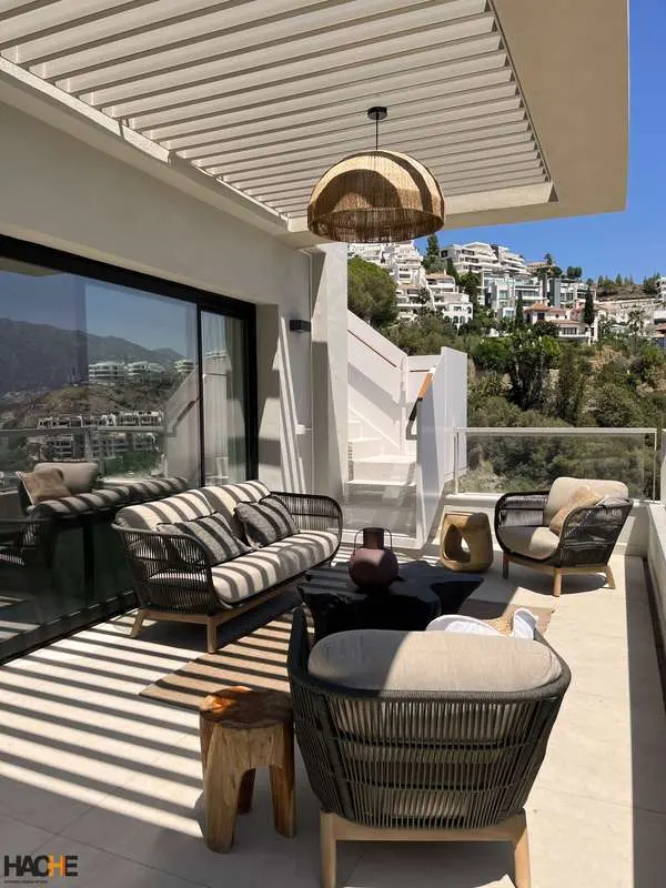 Penthouse z tarasem w Benahavís — zdjęcie