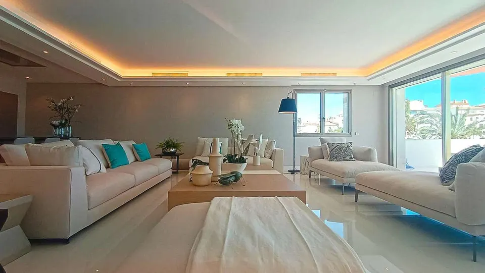 Apartament z widokiem na morze w Marbelli — zdjęcie