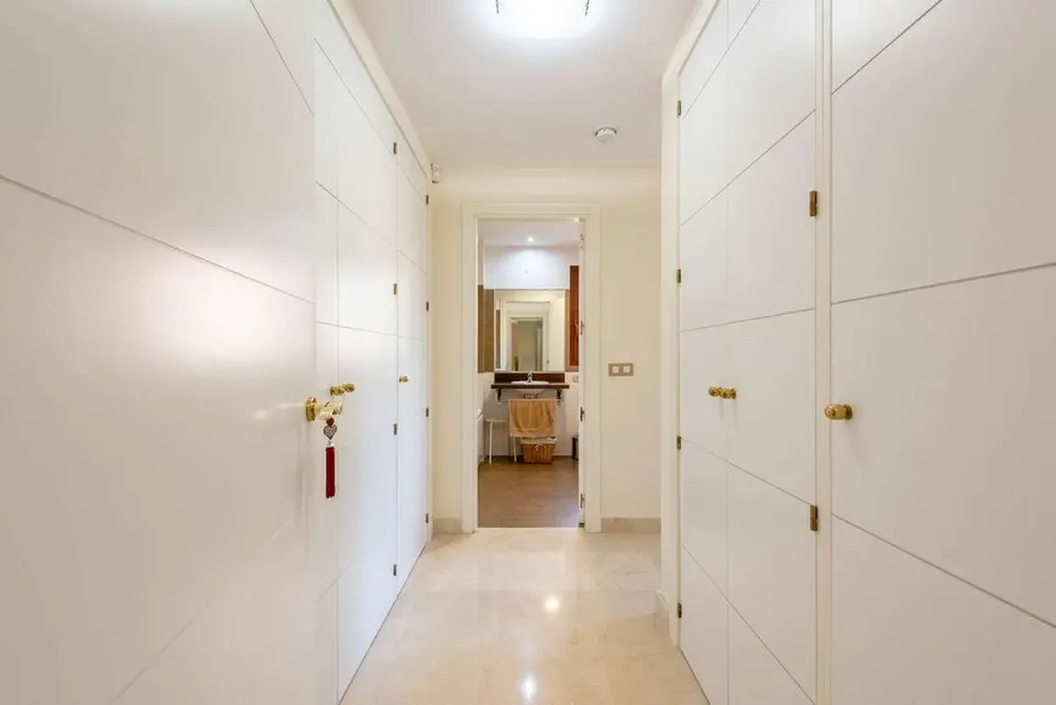 Apartament naturalne światło w Benahavís — zdjęcie
