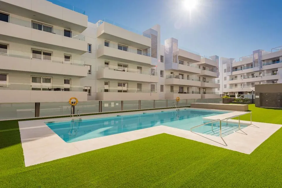 Apartament z tarasem w Marbelli — zdjęcie 3 z 16
