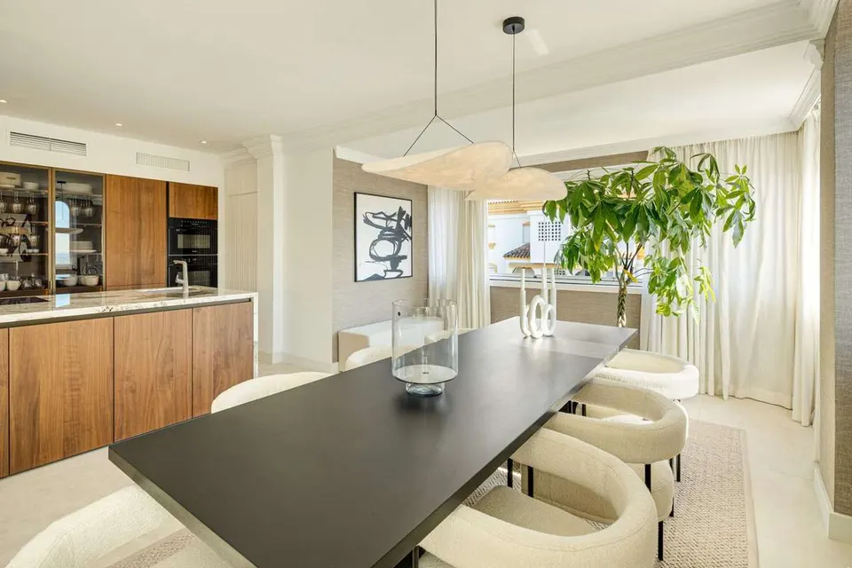 Penthouse z widokiem na morze w Marbelli — zdjęcie