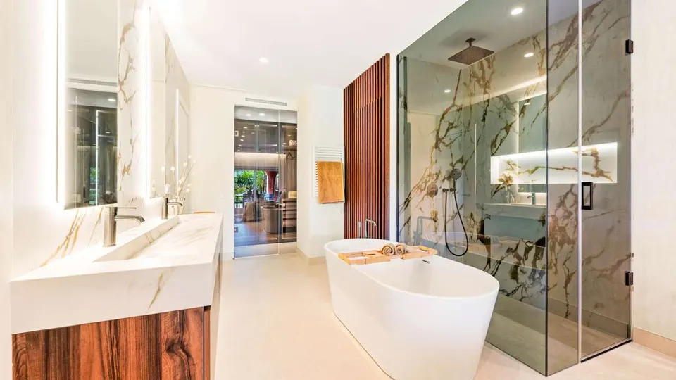 Apartament przy plaży w Esteponie — zdjęcie