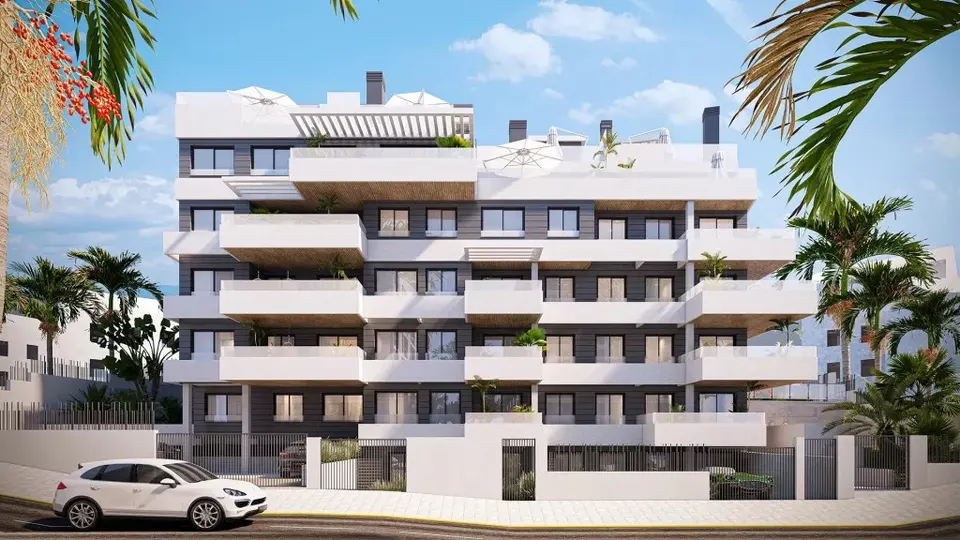 Apartamenty przy plaży w Esteponie — zdjęcie