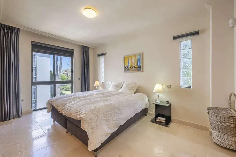 Penthouse z widokiem na morze w Benahavís — zdjęcie