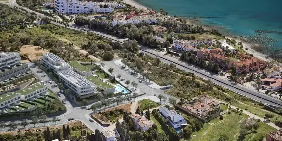 Apartamenty z widokiem na morze w Esteponie — zdjęcie