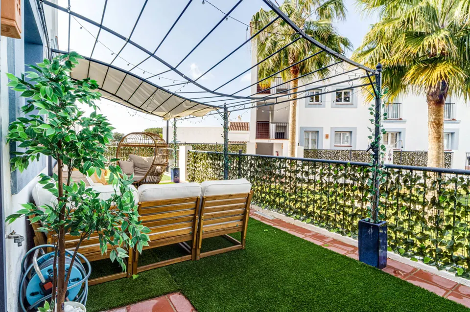 Apartament z basenami w Benahavís — zdjęcie