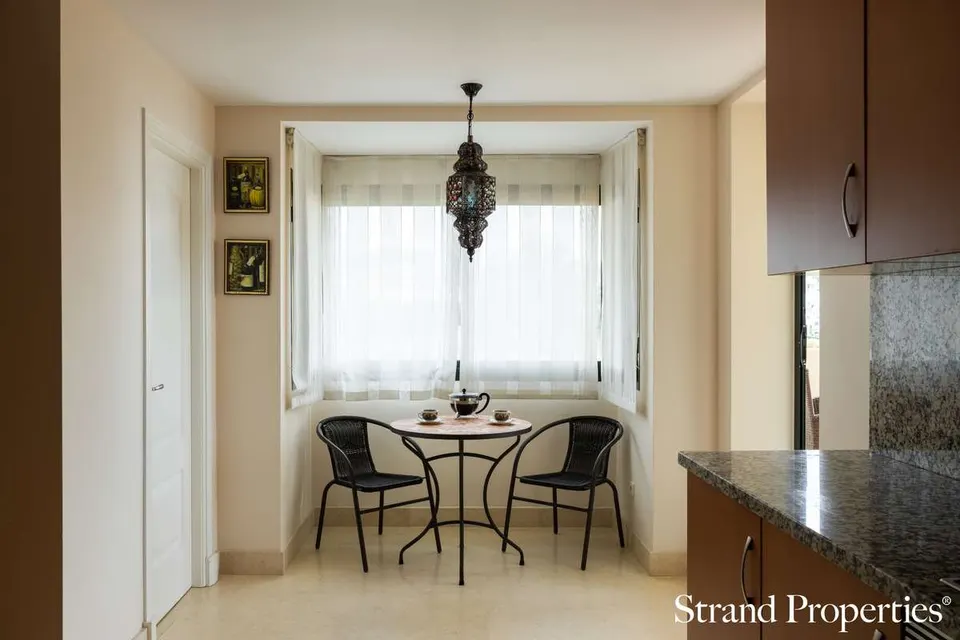 Apartament z widokiem na morze w Benahavís — zdjęcie