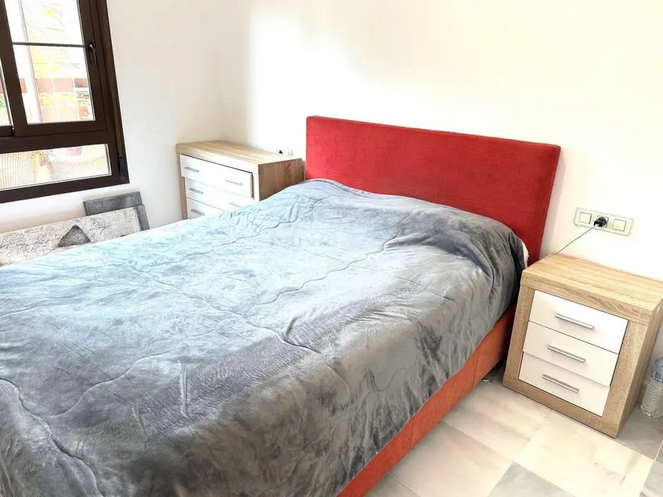 Apartament z widokiem na morze w Esteponie — zdjęcie