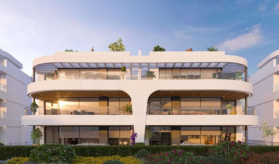 Penthouse z solarium w Esteponie — zdjęcie