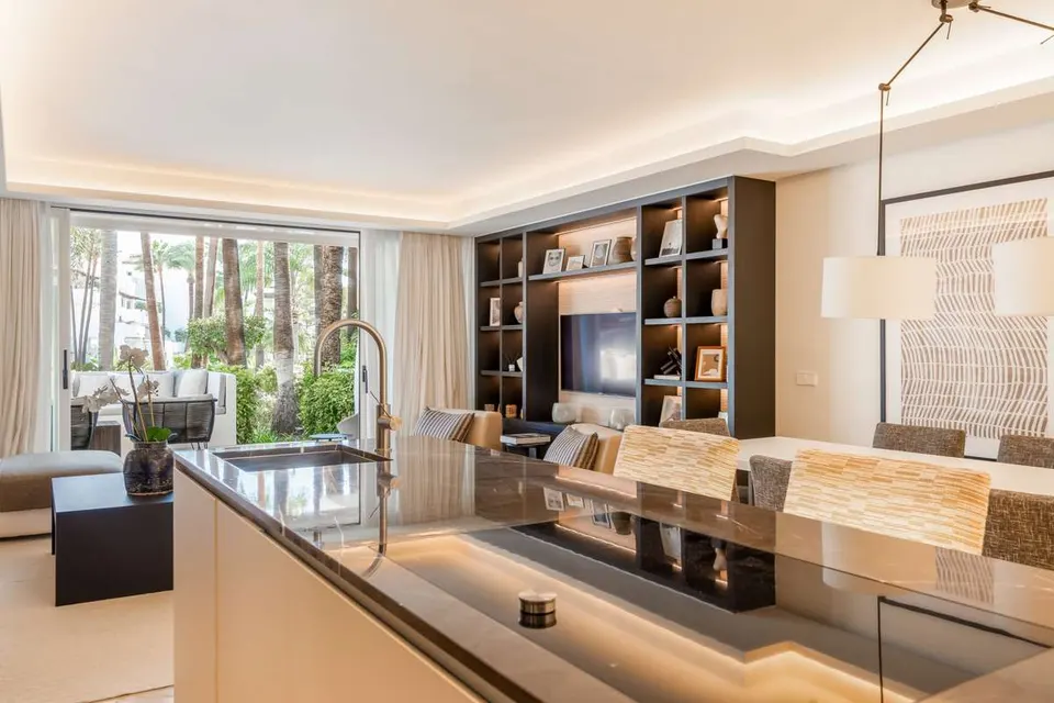 Apartament przy plaży w Marbelli — zdjęcie