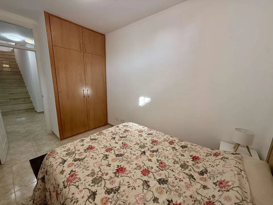 Dom szeregowy z tarasami w Marbelli — zdjęcie