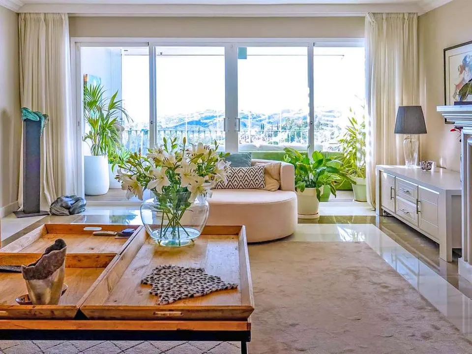 Penthouse z widokiem na morze w Benahavís — zdjęcie