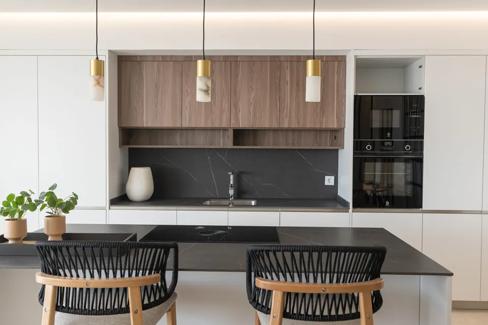 Apartamenty z tarasem w Esteponie — zdjęcie