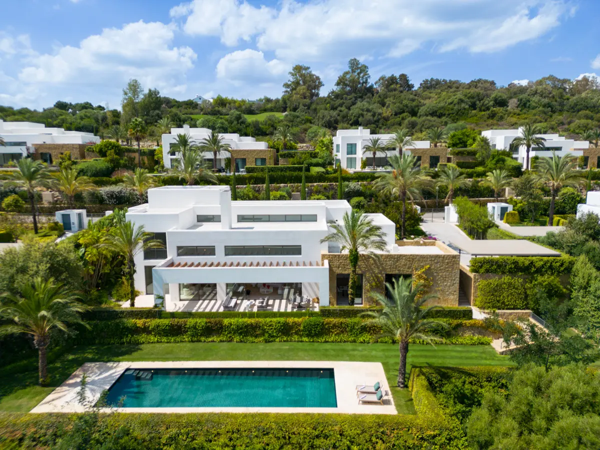 Willa z basenem w Casares