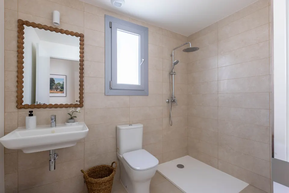 Apartamenty z widokiem na morze w Esteponie — zdjęcie