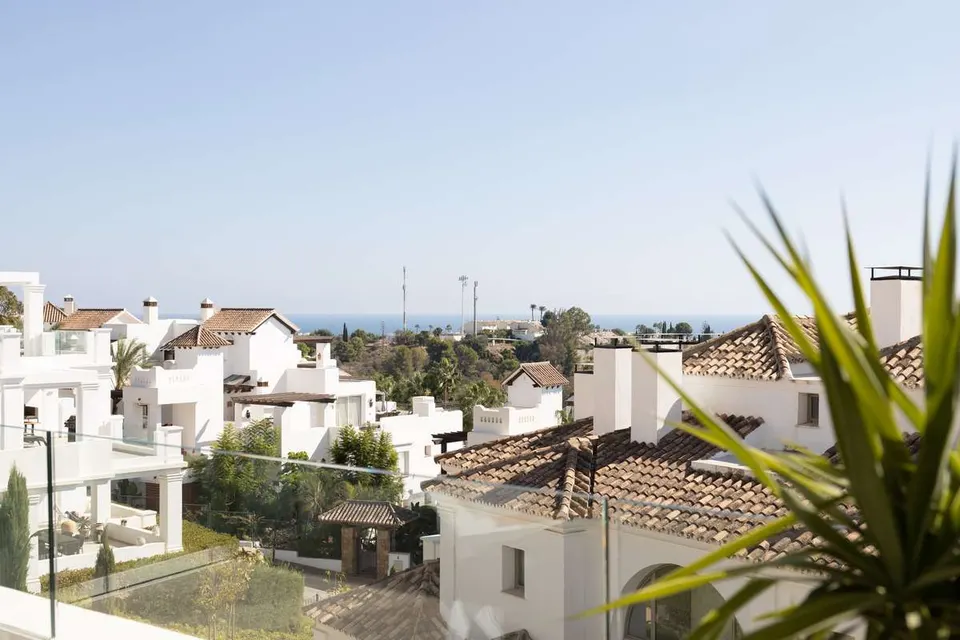 Apartament z tarasem w Marbelli — zdjęcie 9 z 16