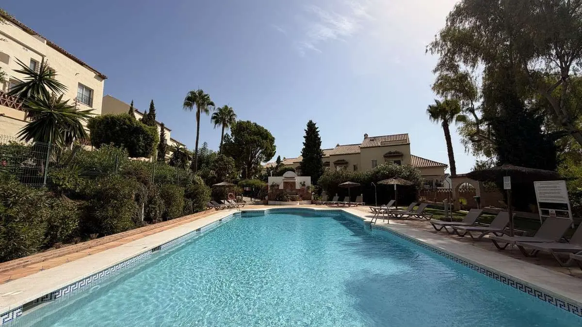 Penthouse dwupoziomowy z widokiem na morze w Marbelli — Penthouse Duplex, Marbella