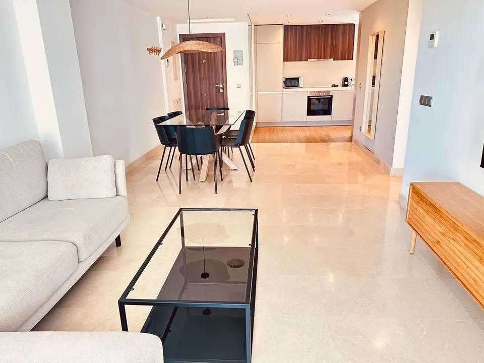 Apartament z tarasem w Marbelli — zdjęcie 6 z 16