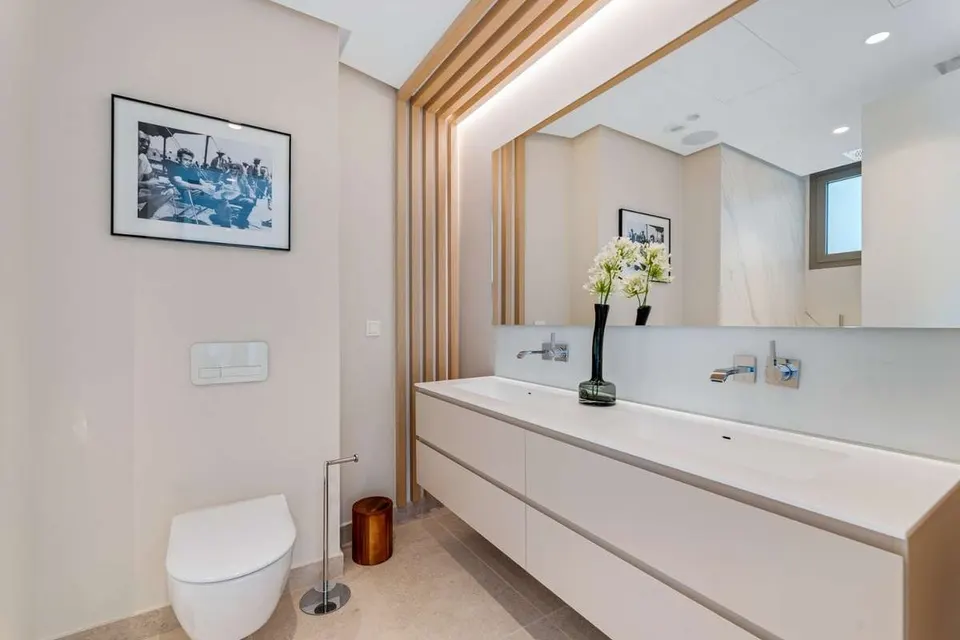 Apartament z widokiem na morze w Benahavís — zdjęcie