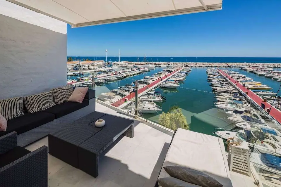Penthouse z widokiem na morze w Marbelli — zdjęcie