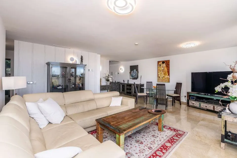 Apartament z widokiem na morze w Benahavís — zdjęcie
