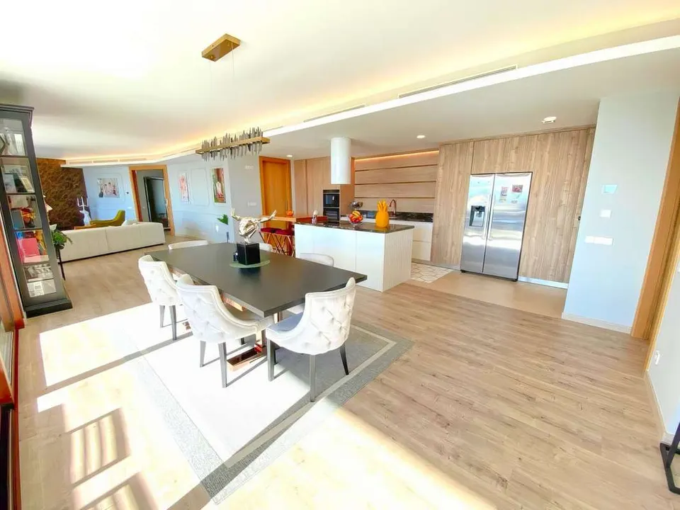 Apartament z widokiem na morze w Benahavís — zdjęcie