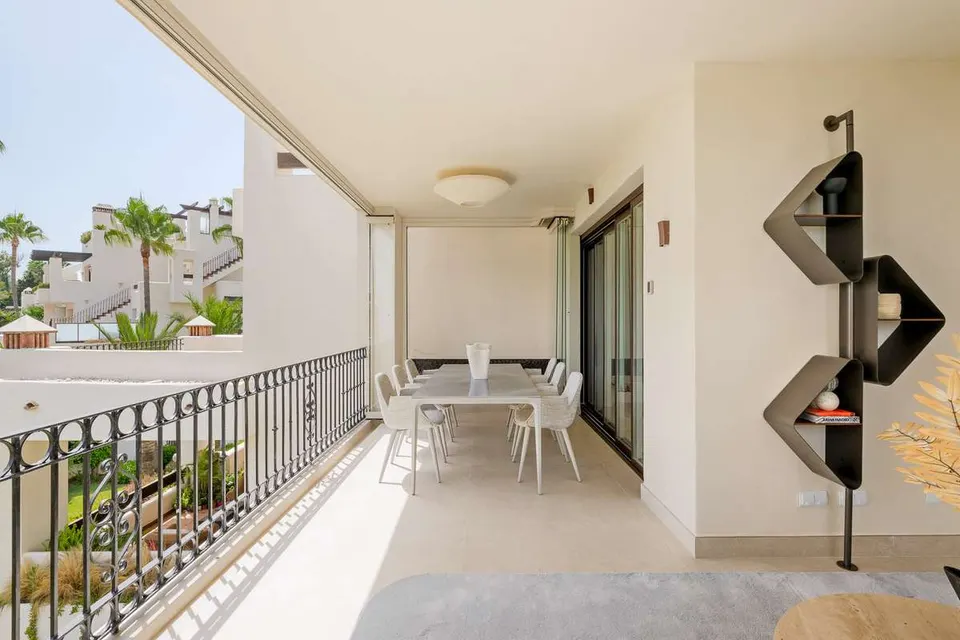 Apartament przy plaży w Esteponie — zdjęcie