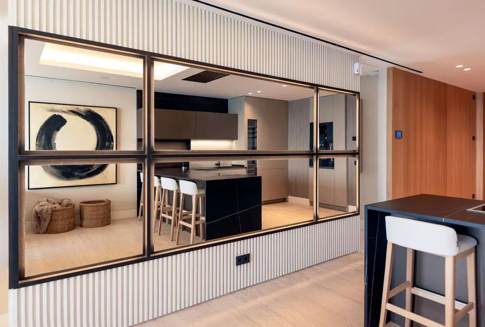 Penthouse przy plaży w Esteponie — zdjęcie
