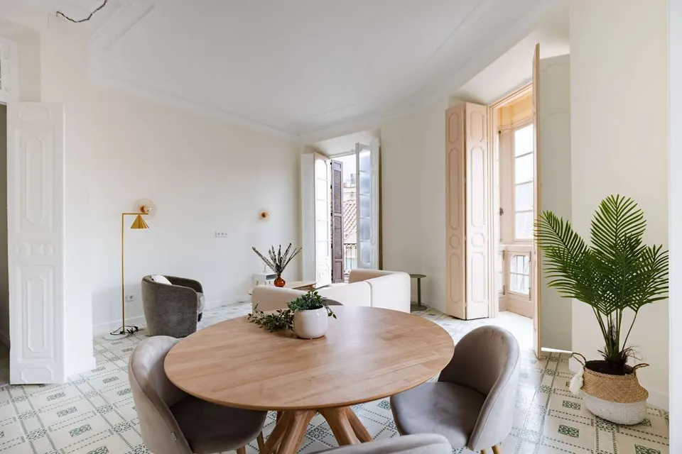 Apartament z balkonami w Maladze — zdjęcie