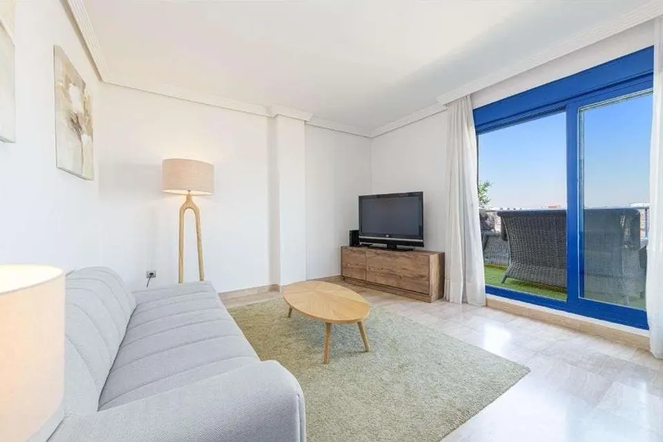 Penthouse z tarasem w Maladze — zdjęcie 4 z 16