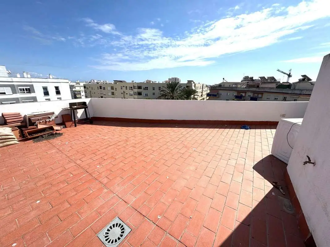Penthouse z tarasem w Esteponie