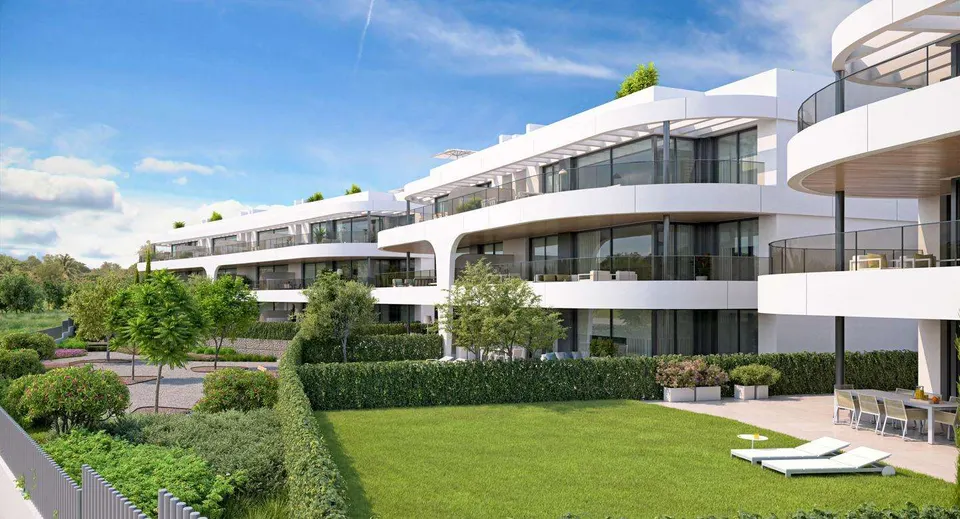 Penthouse z solarium w Esteponie — zdjęcie