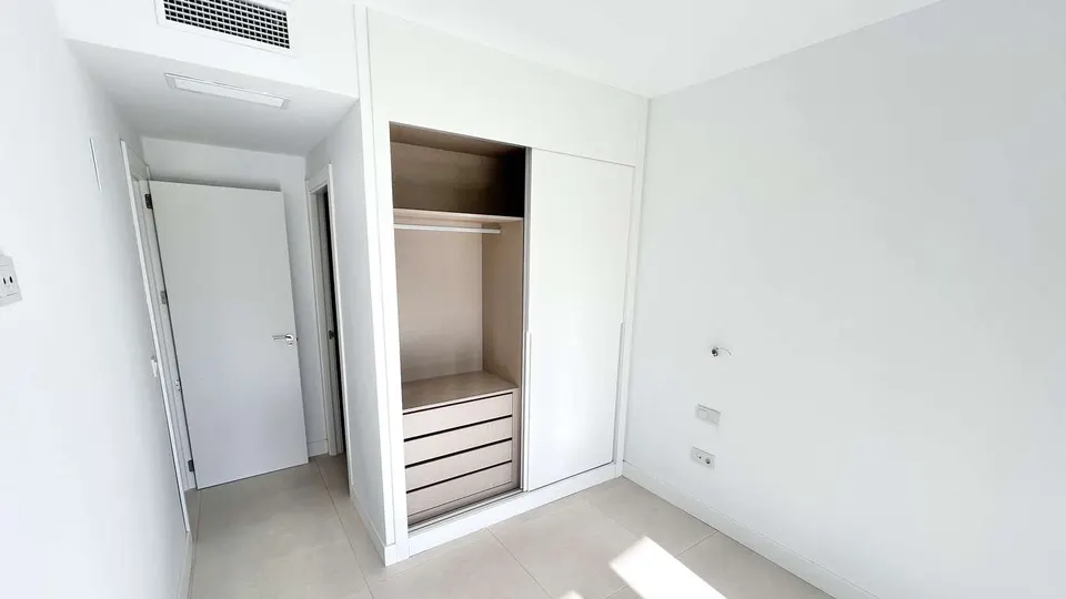 Apartament z ogrodem w Fuengiroli — zdjęcie