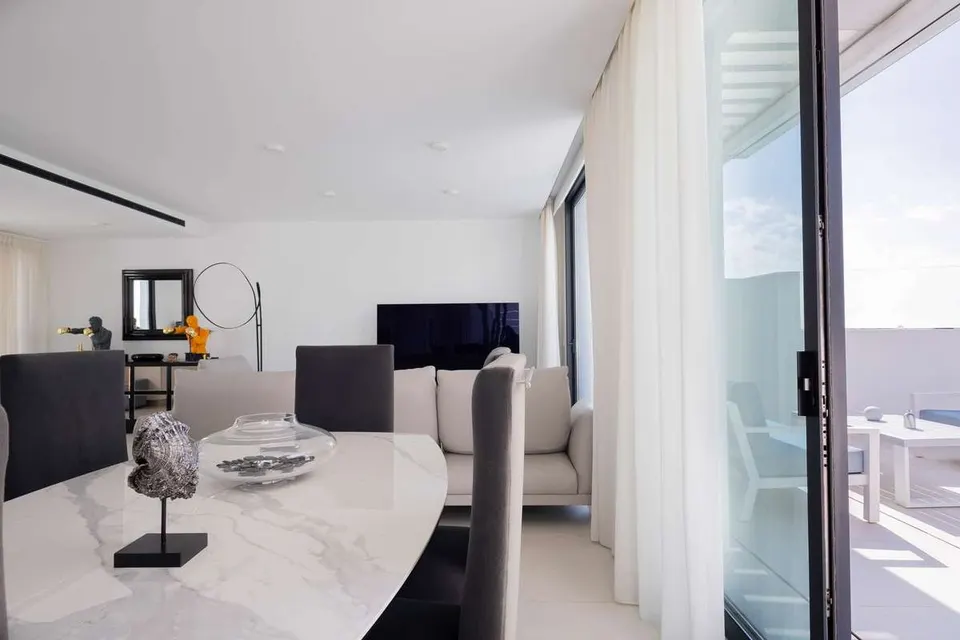 Penthouse z tarasem w Fuengiroli — zdjęcie 13 z 16