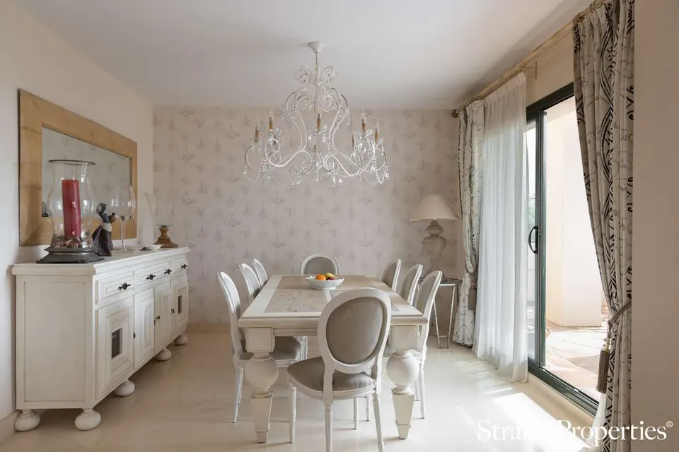 Apartament z widokiem na morze w Benahavís — zdjęcie