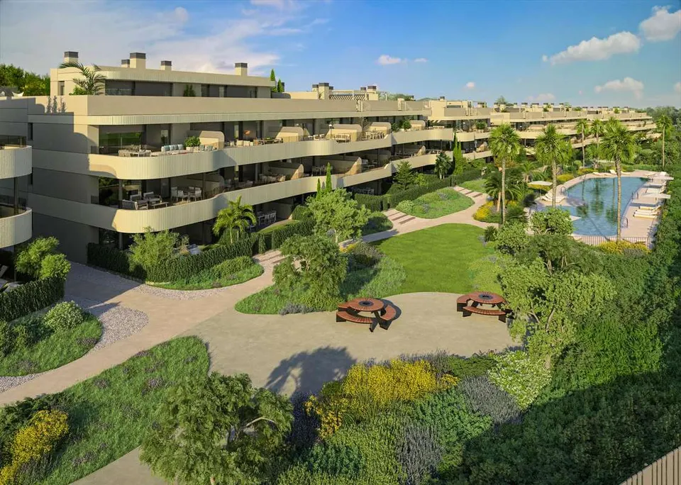Apartament z prywatnym basenem w Esteponie — zdjęcie
