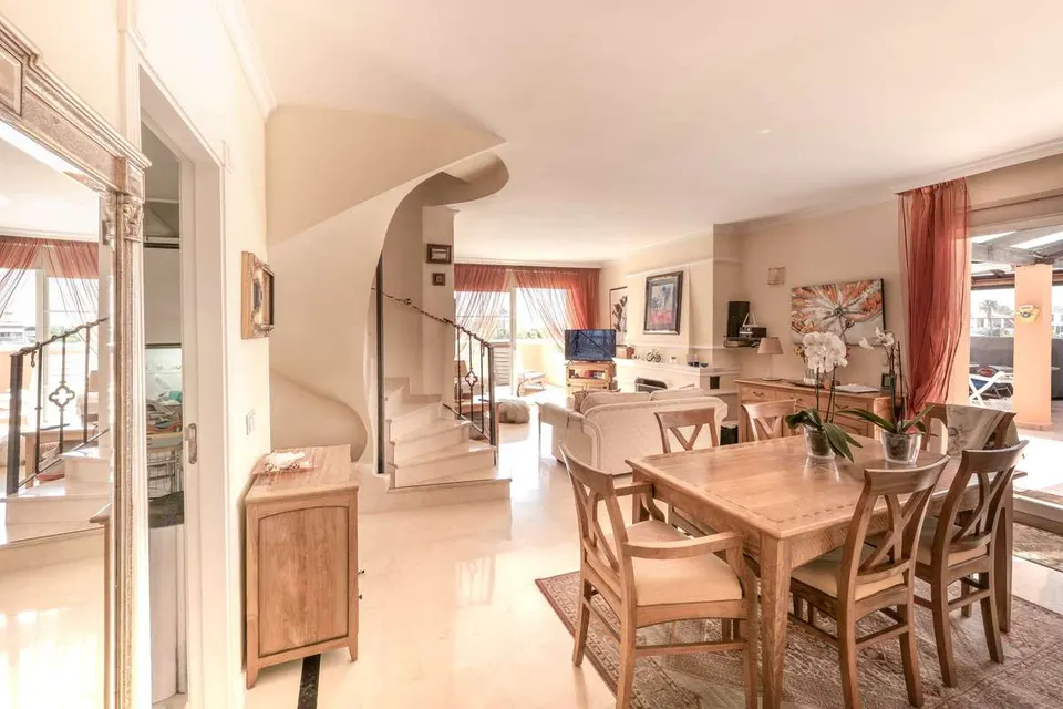Apartament z widokiem na morze w Marbelli — zdjęcie
