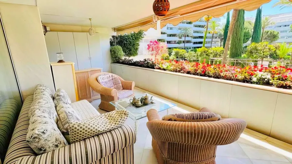 Apartament przy plaży w Marbelli — zdjęcie