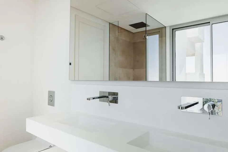 Apartament z tarasem w Benahavís — zdjęcie