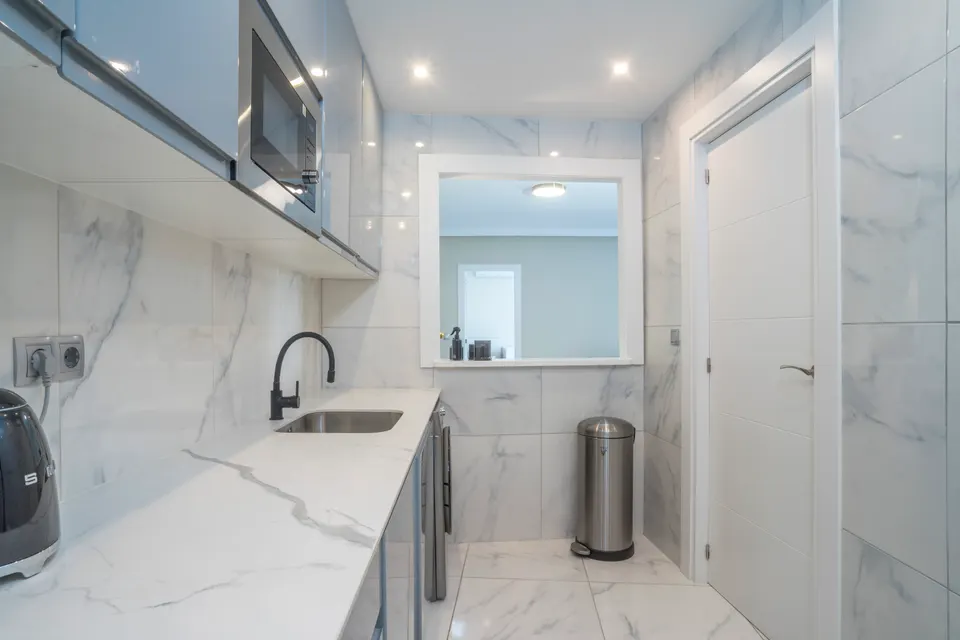 Apartament z widokiem na morze w Marbelli — zdjęcie