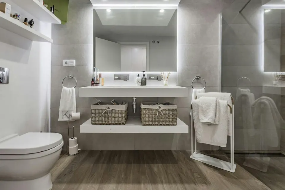 Apartament z ogrodem w Esteponie — zdjęcie